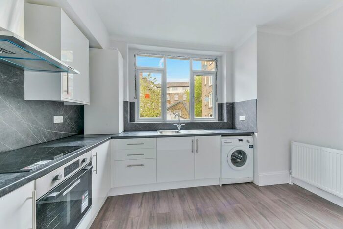 2 Bedroom Flat To Rent In Chalton Street, Euston, London, NW1