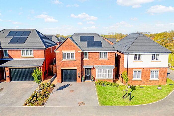 4 Bedroom Detached House For Sale In Menin Close, Lunts Heath Rise, Widnes, WA8