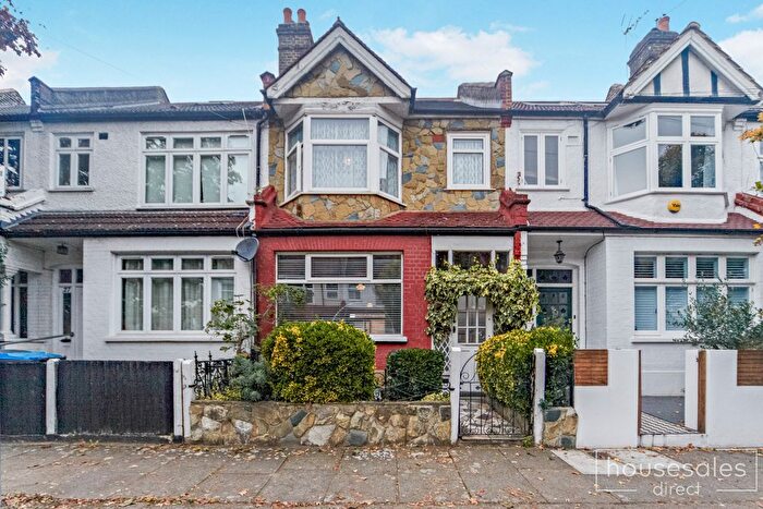 3 Bedroom Terraced House For Sale In Ascot Road, London, SW17