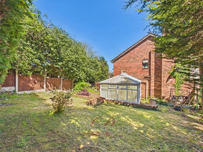 3 Bedroom Detached House For Sale In Maes Y Dyffryn, Greenfield, CH8