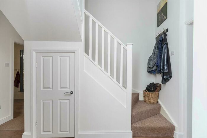 4 Bedroom Detached Bungalow For Sale In Standiforth Lane, Dalton, Huddersfield, HD5
