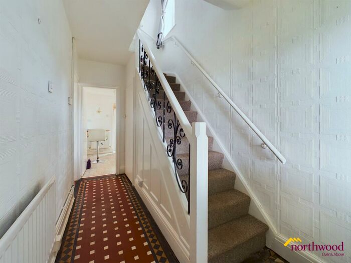 3 Bedroom Semi-Detached House To Rent In Milborne Drive, Clayton, Newcastle-under-Lyme, ST5