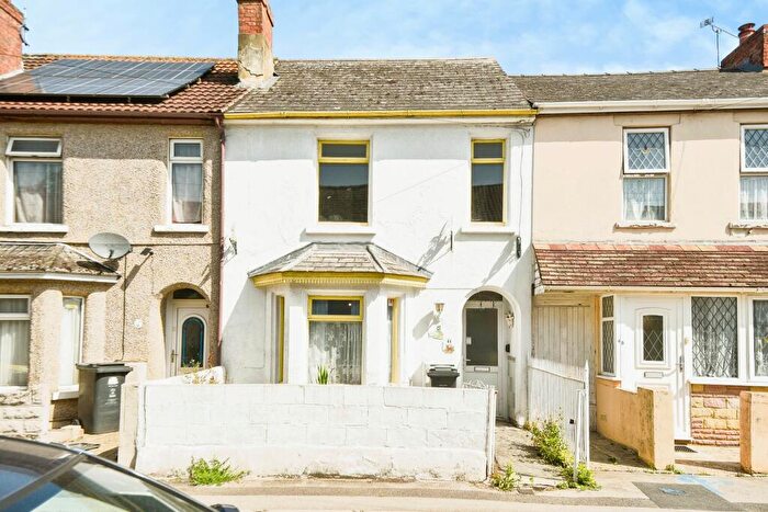 2 Bedroom Terraced House For Sale In Bright Street, Gorse Hill, Swindon, SN2