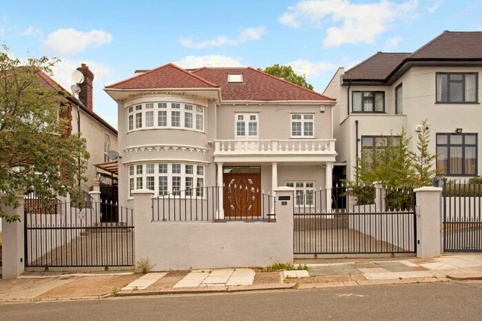 5 Bedroom Detached House To Rent In Alexander Avenue London, NW10