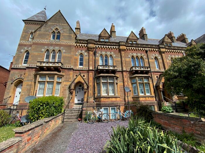 Studio To Rent In Park Street, Taunton, TA1