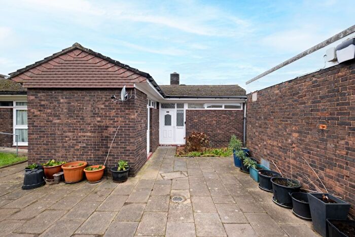 1 Bedroom Bungalow For Sale In Delawyk Crescent, London, SE24