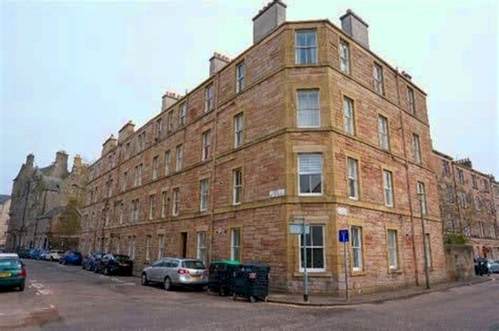 1 Bedroom Flat To Rent In Sciennes House Place, Sciennes, EH9