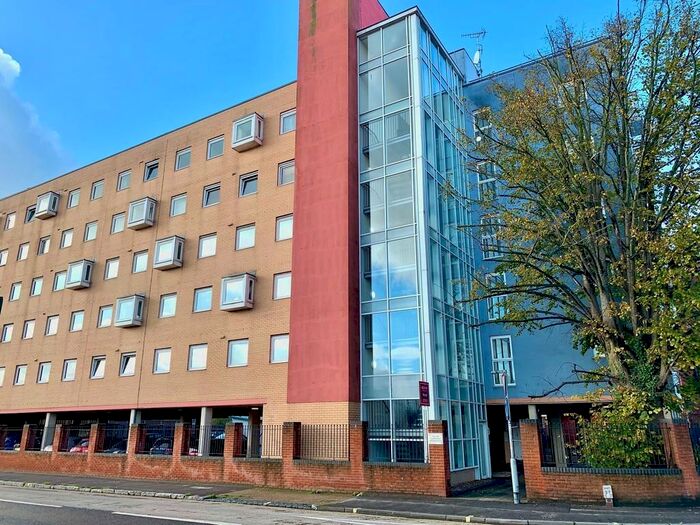 1 Bedroom Flat To Rent In Anglesea Terrace, Southampton, SO14