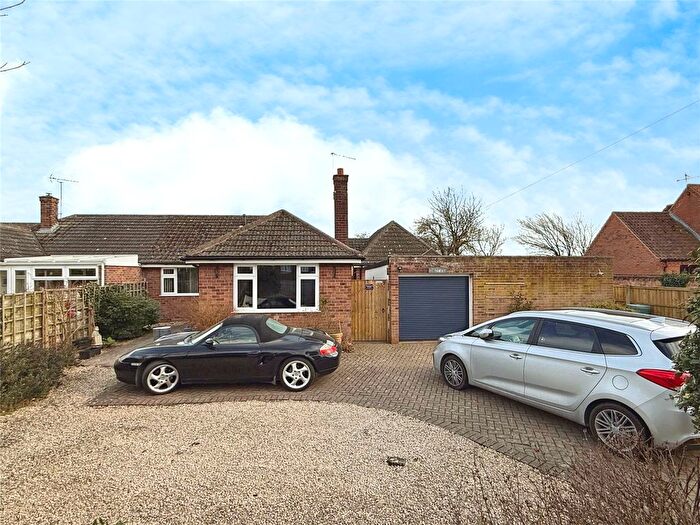 4 Bedroom Bungalow For Sale In Main Street, South Muskham, Newark, Nottinghamshire, NG23