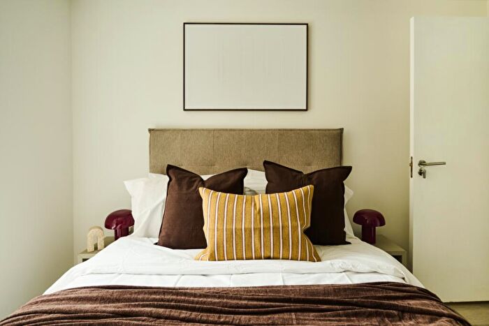 2 Bedroom Flat To Rent In Allegro, Exchange Square, B4