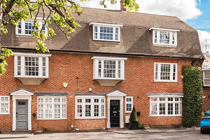 3 Bedroom Terraced House To Rent In Hilary Close, Fulham, SW6