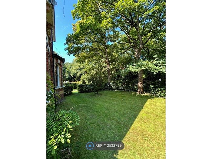 1 Bedroom Flat To Rent In Linnet Lane, Liverpool, L17