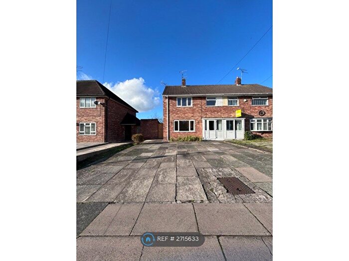 3 Bedroom Semi Detached House To Rent In Kelsall Avenue, Wirral, CH62