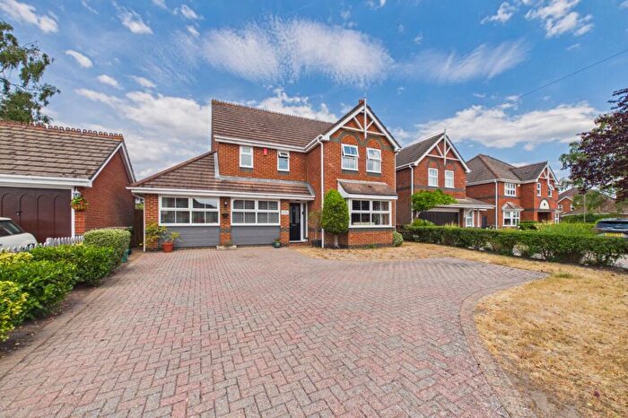 4 Bedroom Detached House For Sale In Grange Road, Ash, Aldershot, Surrey, GU12