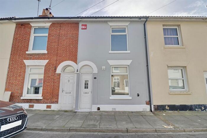 2 Bedroom House For Sale In Oxford Road, Southsea, PO5