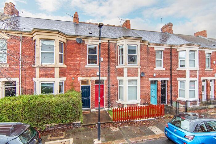2 Bedroom Flat For Sale In Balmoral Terrace, Heaton, NE6