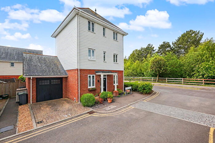 4 Bedroom Detached House For Sale In Primrose Close, Snodland, ME6
