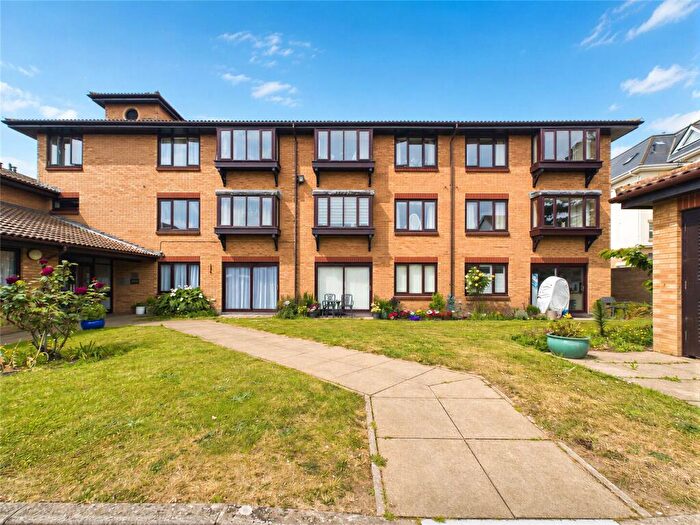 1 Bedroom Apartment For Sale In Admiralty Road, Bournemouth, Dorset, BH6