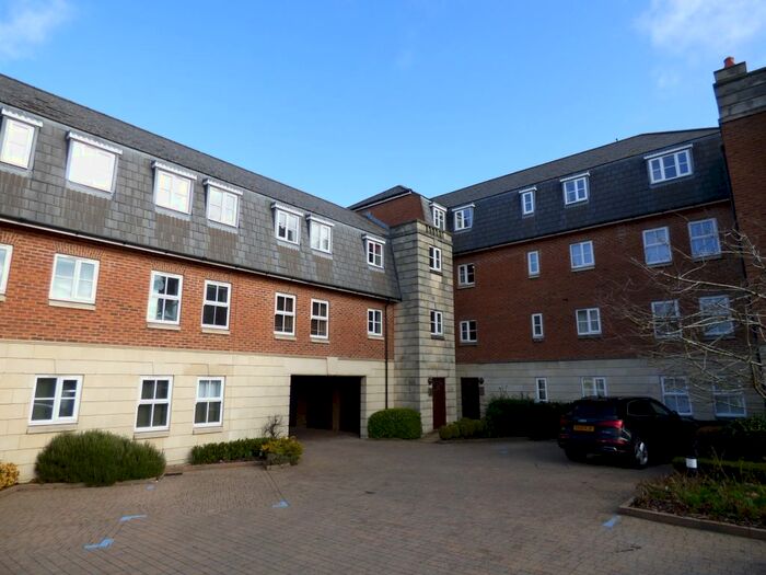 2 Bedroom Flat To Rent In Marlborough Road, Old Town, Swindon SN3