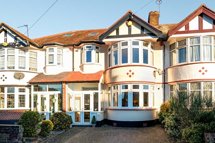 5 Bedroom Terraced House For Sale In Clovelly Gardens, Enfield, EN1