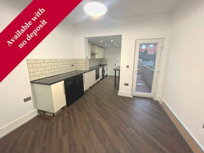 3 Bedroom Terraced House To Rent In Victoria Street, Grantham, NG31