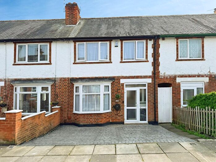3 Bedroom Terraced House For Sale In Vernon Road, Aylestone, LE2