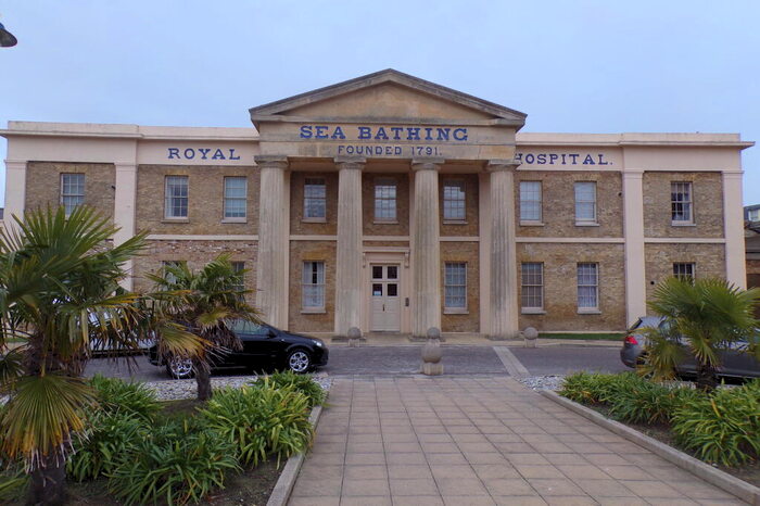 2 Bedroom Flat To Rent In The Royal Sea Bathing, Margate, CT9