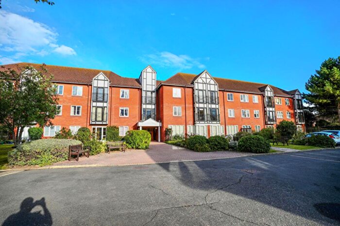 2 Bedroom Apartment To Rent In Ashdown Court, Cromer, NR27