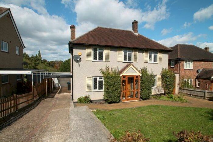 3 Bedroom Detached House To Rent In Woodside Road, Purley, CR8