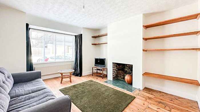 1 Bedroom Flat To Rent In Durnford Avenue, Bristol, BS3