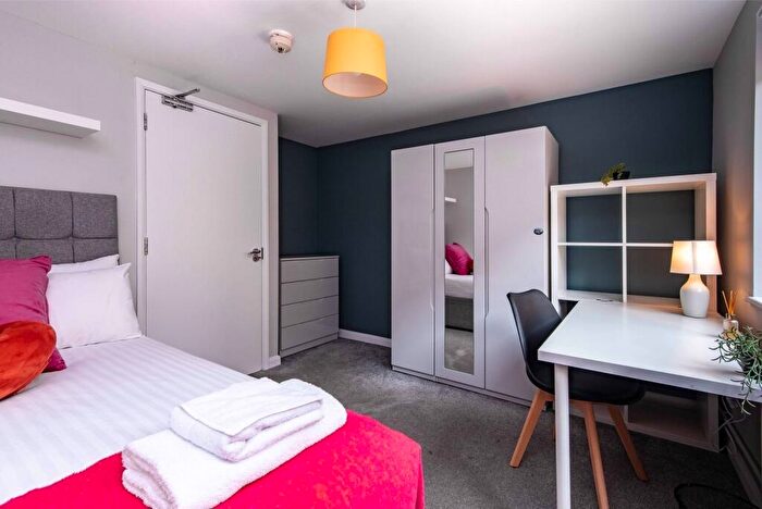 1 Bedroom Flat To Rent In Malin Hill, Nottingham, Nottinghamshire, NG1