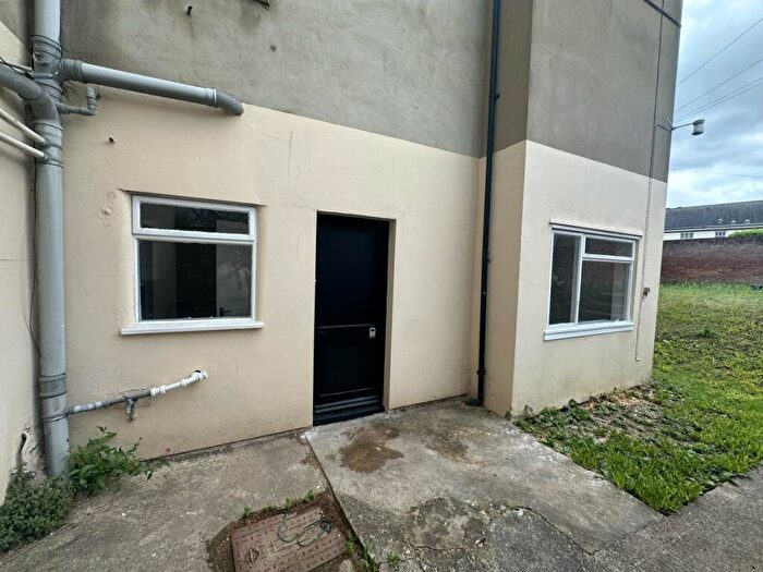 1 Bedroom Flat To Rent In Clarence Square, Cheltenham, GL50