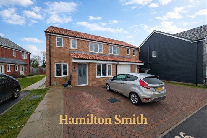 4 Bedroom Semi-Detached House For Sale In Hodgson Avenue, Leiston, IP16