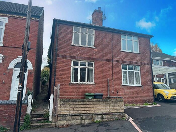 3 Bedroom Semi Detached House For Sale In Baxter Avenue, Kidderminster, DY10