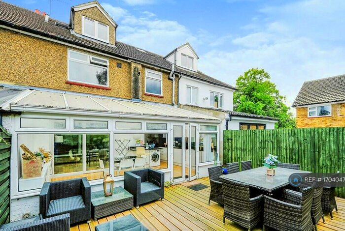 4 Bedroom Terraced House To Rent In Corona Road, London, SE12