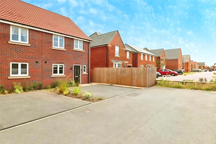 3 Bedroom Semi Detached House For Sale In Crimson Drive, Hatfield, Doncaster, South Yorkshire, DN7