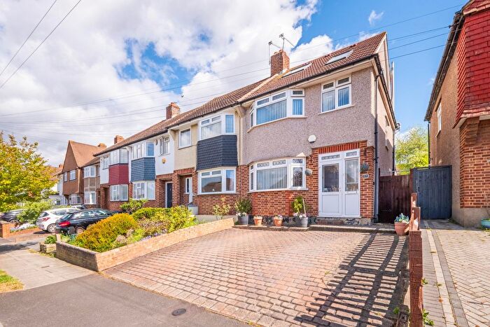 4 Bedroom End Terrace House For Sale In Lynmouth Avenue, Morden, SM4