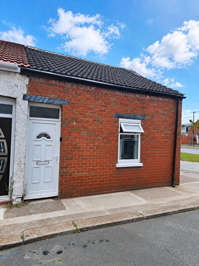 2 Bedroom Bungalow To Rent In Brady Street, Sunderland, SR4