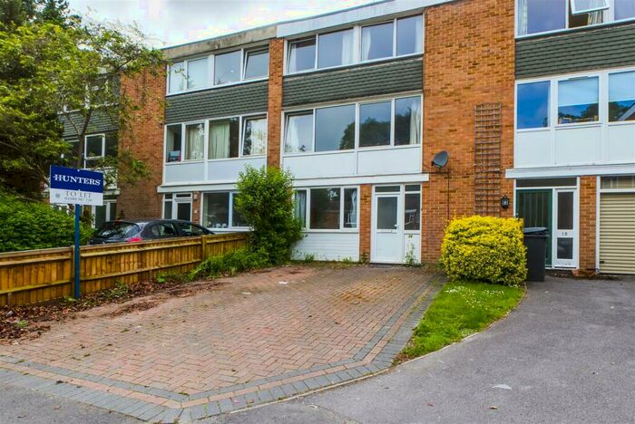 6 Bedroom Terraced House To Rent In Sparkford Close, Winchester, SO22