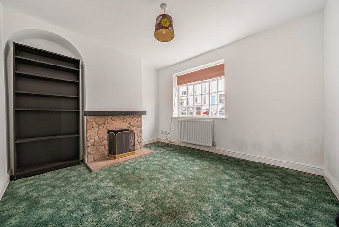 2 Bedroom Semi-Detached House For Sale In Addison Road, Guildford, GU1