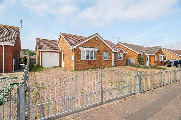 2 Bedroom Semi-Detached Bungalow For Sale In Fremantle Road, Great Yarmouth, NR30