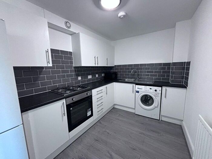 1 Bedroom Flat To Rent In Sheringham Court, Clayton Road, Hayes, UB3
