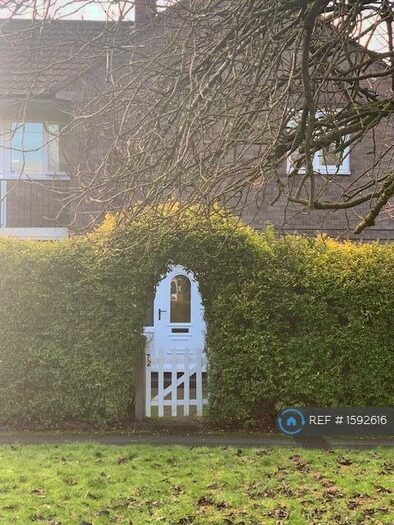 2 Bedroom Flat To Rent In North Park Road, Bramhall, Stockport, SK7