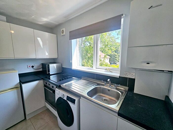 1 Bedroom Flat To Rent In Grosvenor Road, Southampton, SO17