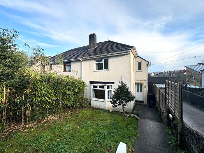 3 Bedroom Property To Rent In Dobbs Lane, Truro, TR1