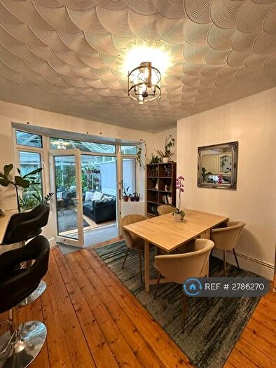 4 Bedroom Semi Detached House To Rent In Mount Pleasant, Swansea, SA1