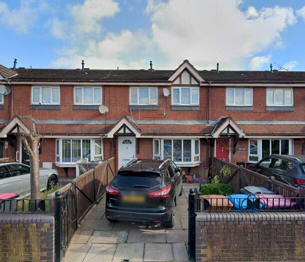 4 Bedroom Terraced House To Rent In Cass Avenue, Salford, M5