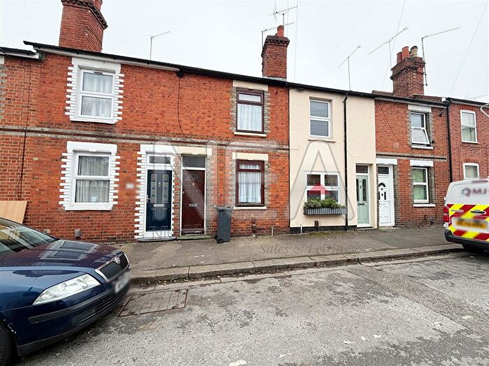 2 Bedroom Terraced House To Rent In Little Johns Lane, Oxford Road, Reading, RG30