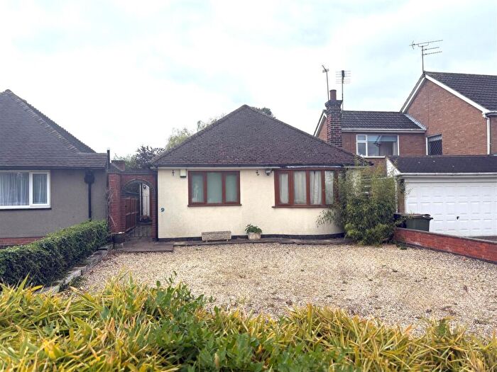 2 Bedroom Detached Bungalow For Sale In Glebe Close, Wigston, LE18