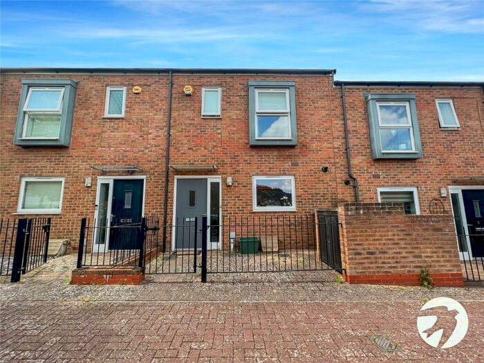 3 Bedroom Terraced House To Rent In Peche Way, Orpington, BR5